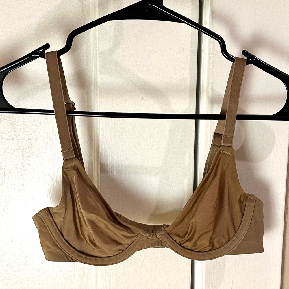 CUUP triangle bra in beige color